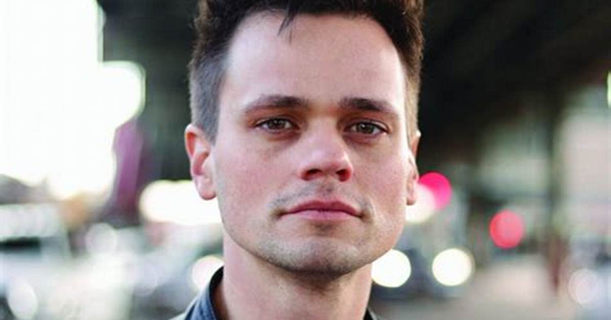 Aaron Dalla Villa Net Worth