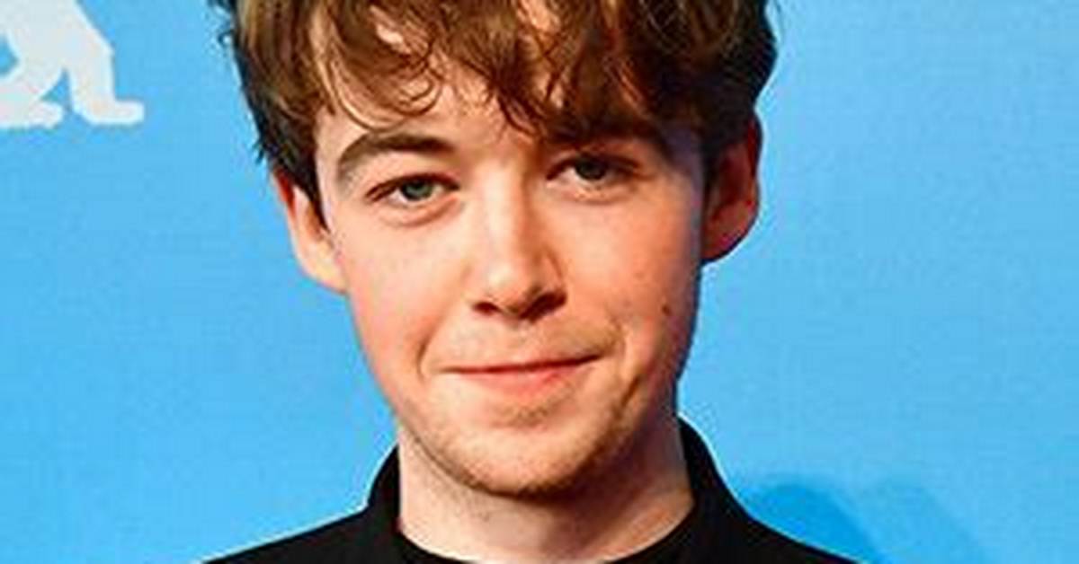 Alex Lawther Net Worth