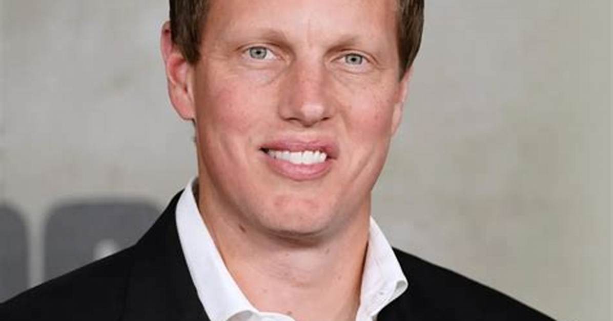 Alexander Giesecke Net Worth
