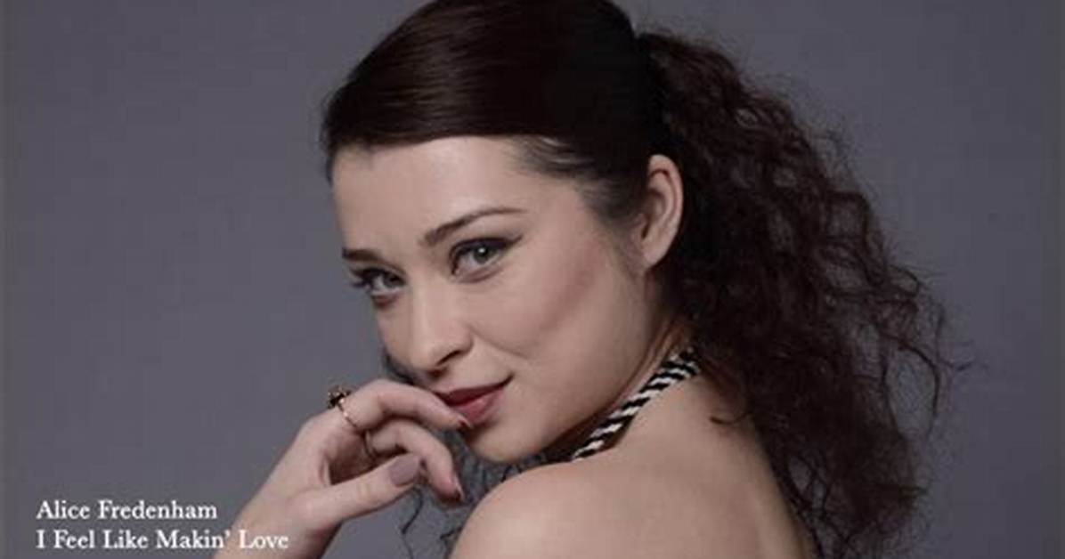 Alice Hart Net Worth