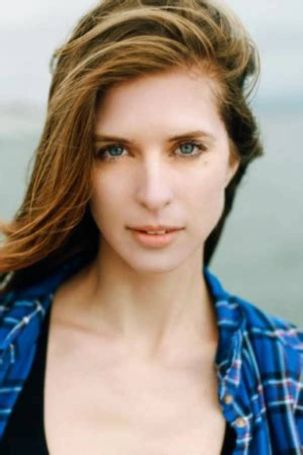 Amanda Adrienne Smith Net Worth