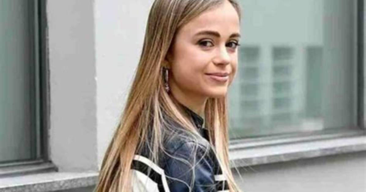 Amelia H%C3%B6Y Net Worth 1200. Jpg