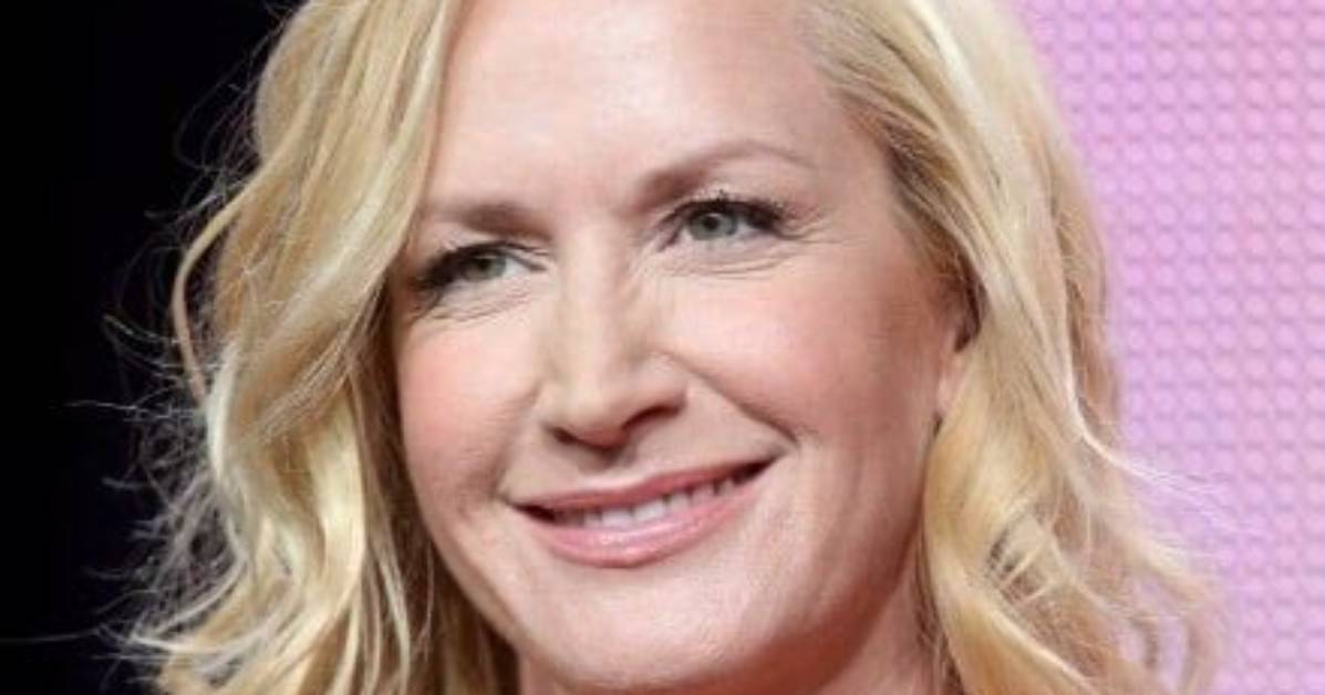 Angela Kinsey Net Worth