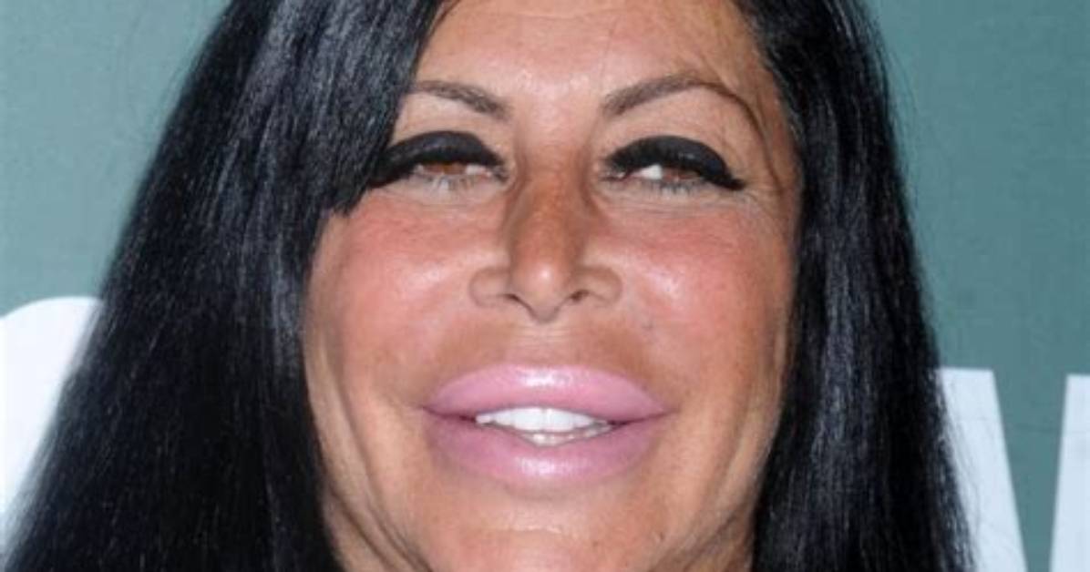 Angela Raiola Net Worth