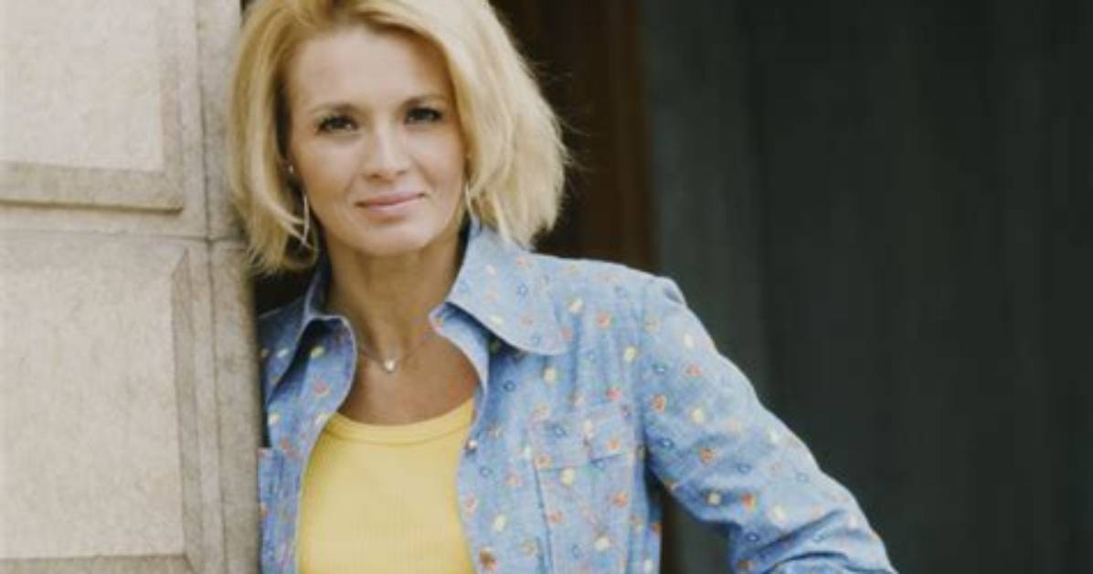 Angie V%C3%A1Zquez Net Worth 1200. Jpg