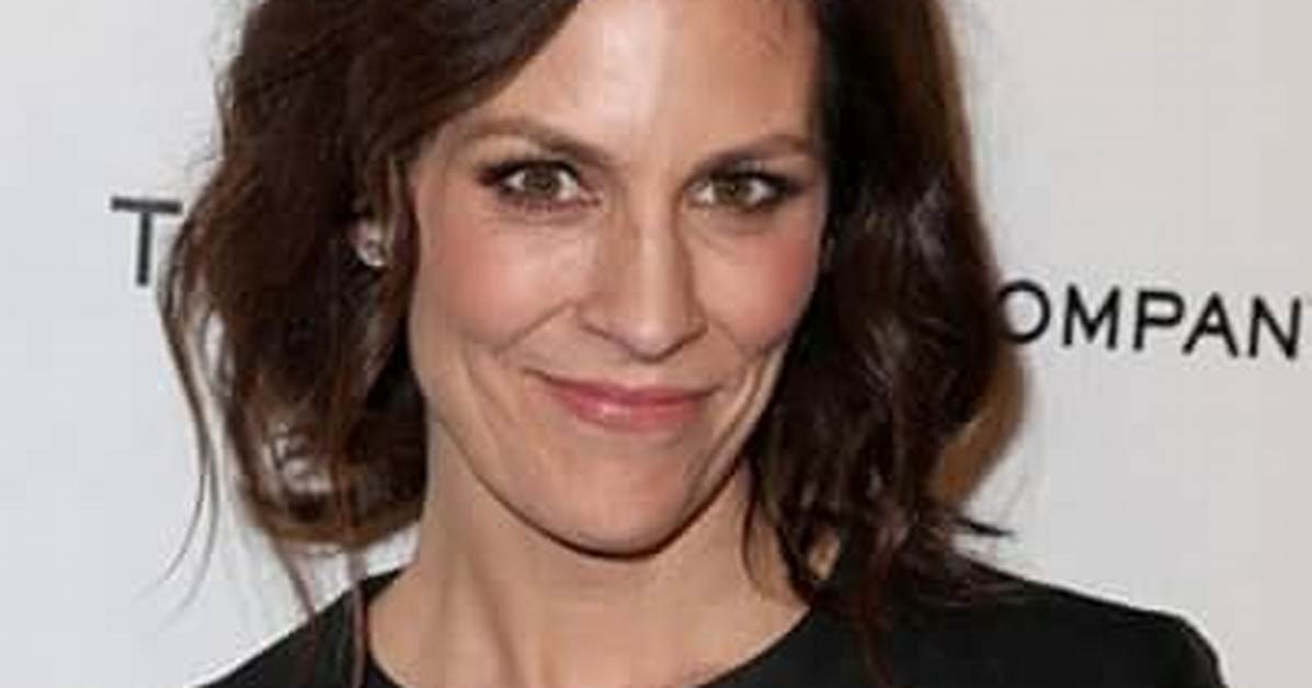 Annabeth Gish Net Worth