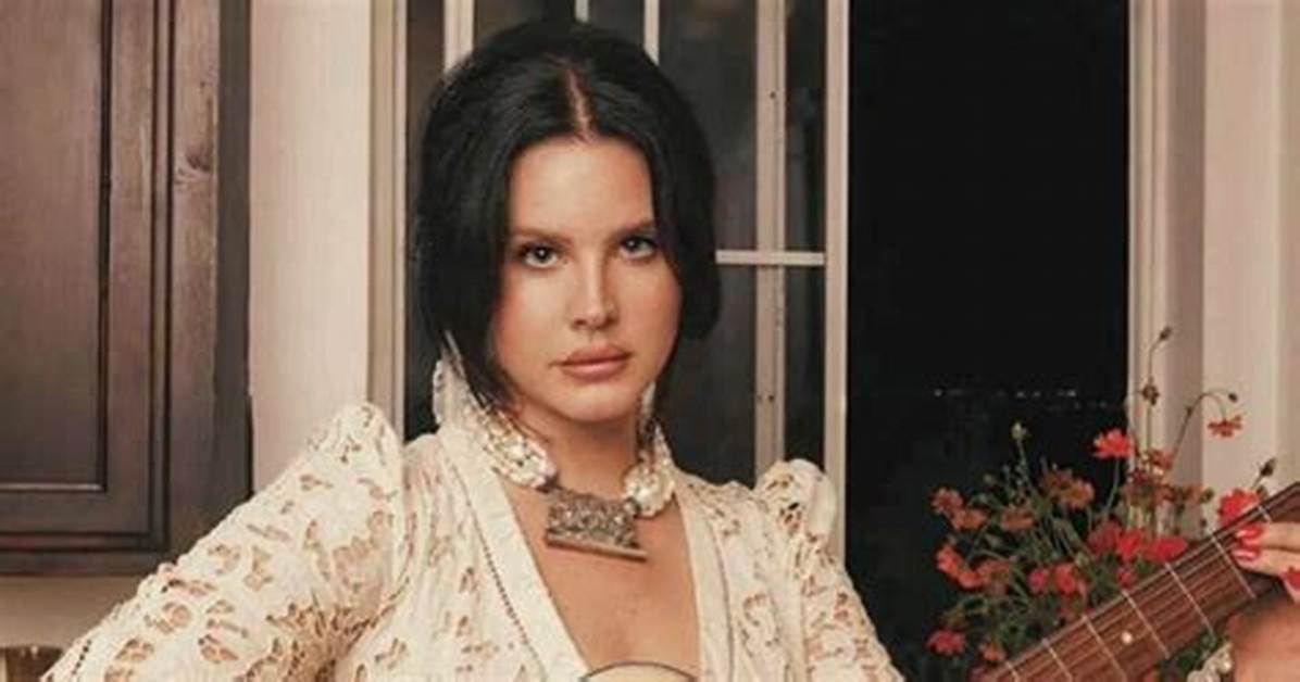 B%C3%A1Rbara Rey Net Worth 1200. Jpg
