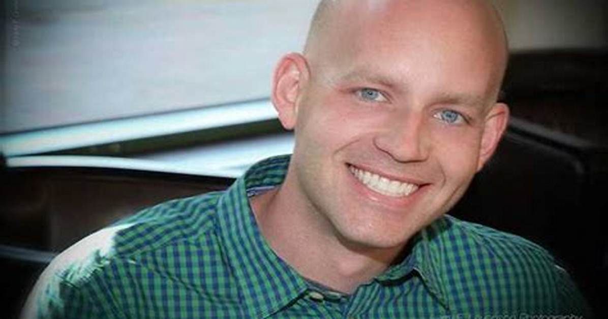 Bret Iwan Net Worth