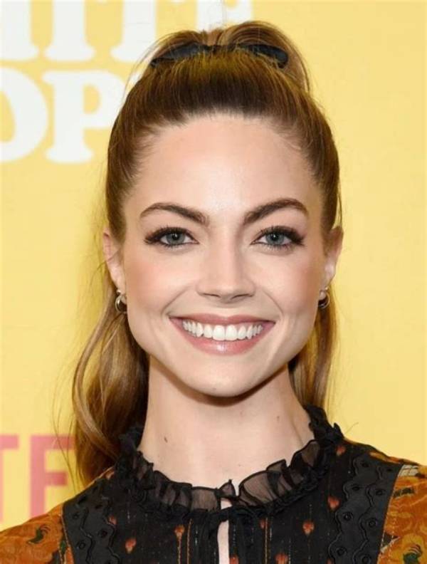 Caitlin Carver Net Worth
