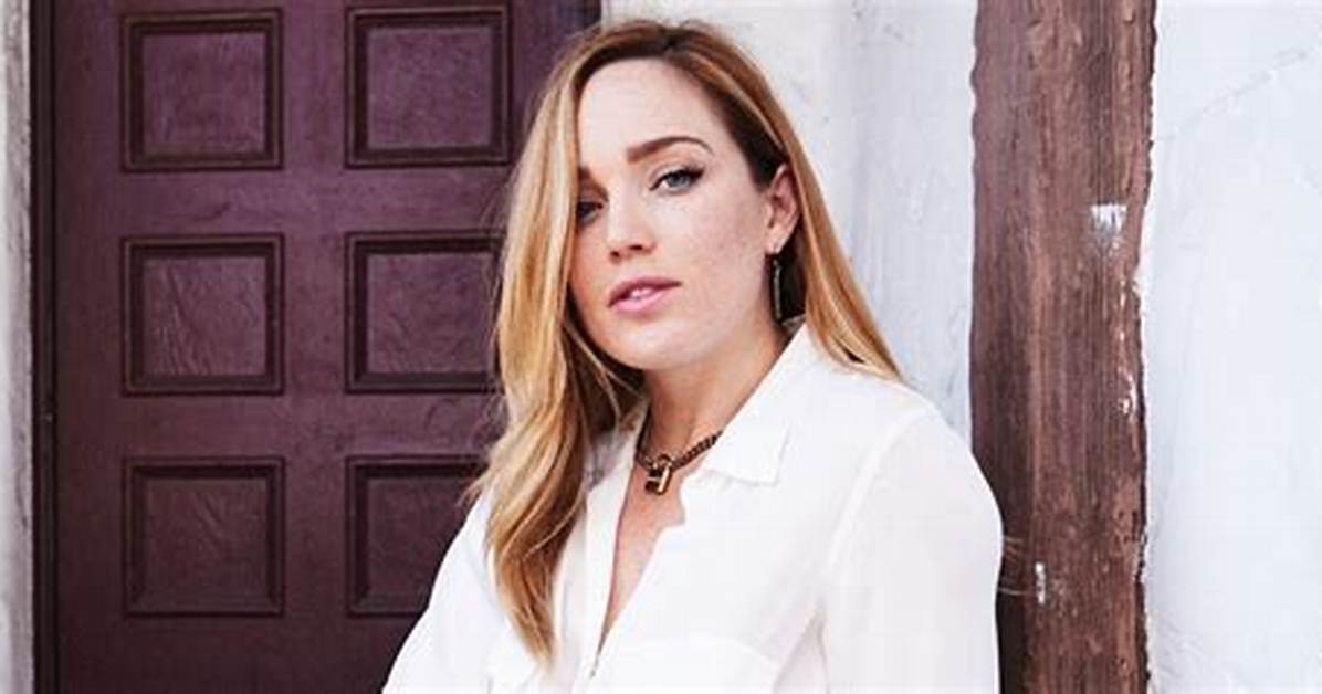 Caity Lotz Net Worth