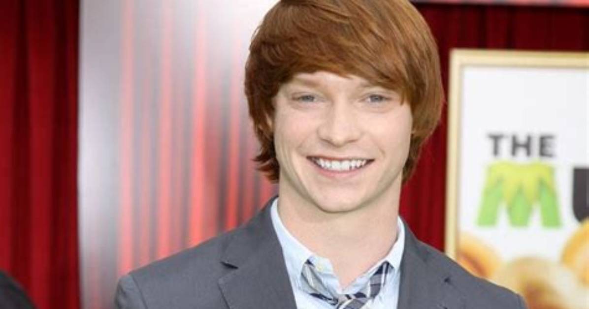 Calum Worthy Net Worth