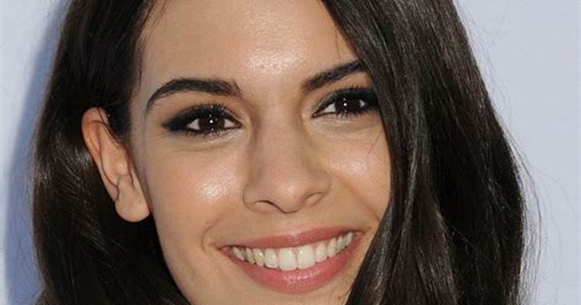 Claudia Traisac Net Worth