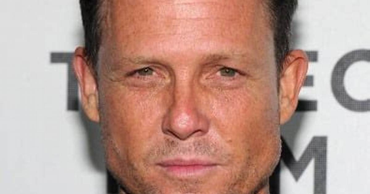 Dean Winters Net Worth
