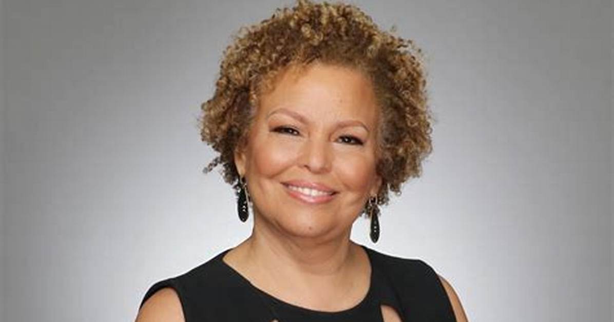 Debra-Lee Davidson Net Worth