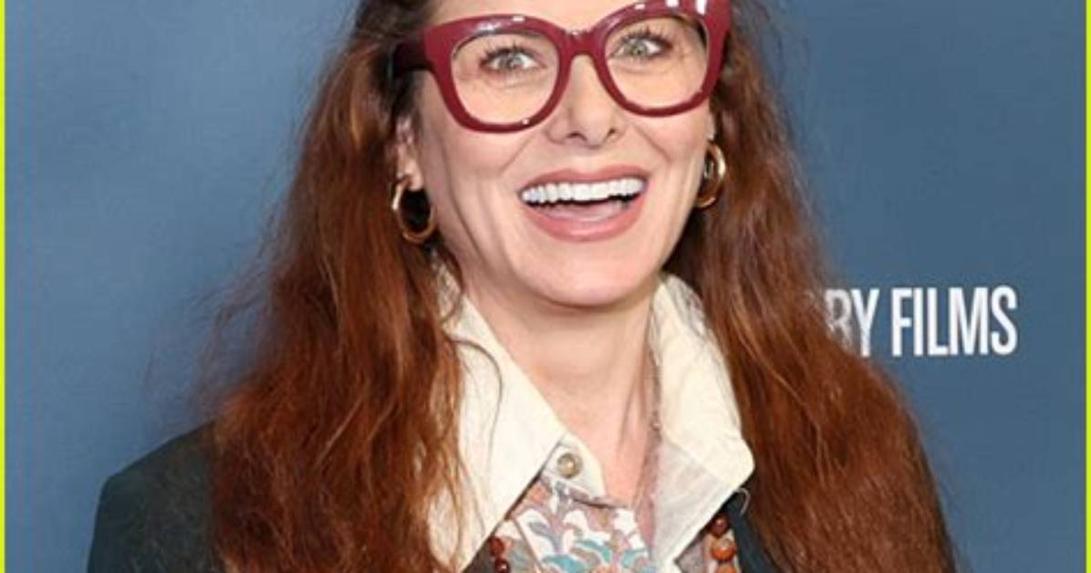 Debra Messing Net Worth