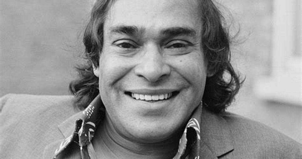 Dino Shafeek Net Worth