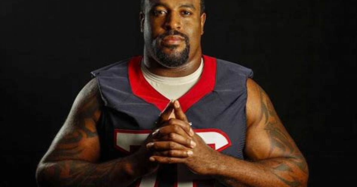 Duane Brown Net Worth