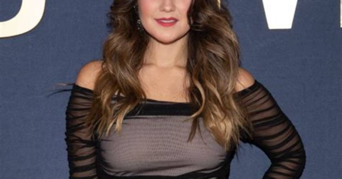 Dulce Maria Solis Net Worth