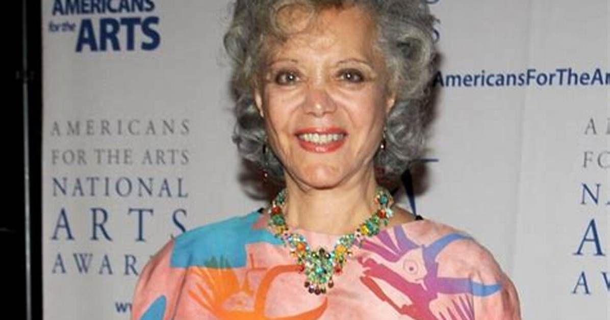Ellen Holly Net Worth