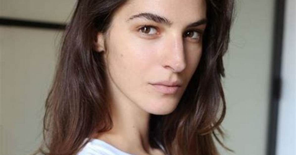 Emina Cunmulaj Net Worth