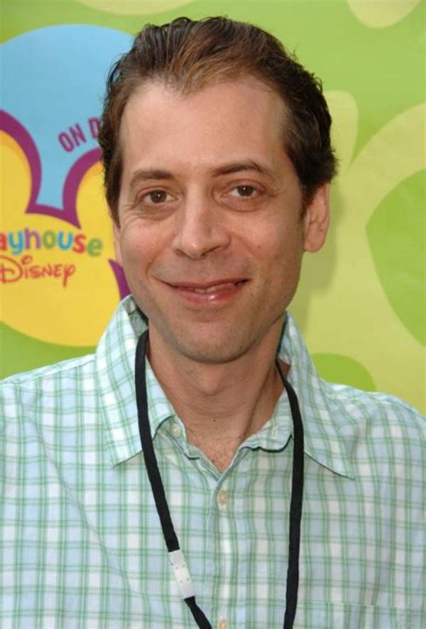 Fred Stoller Net Worth