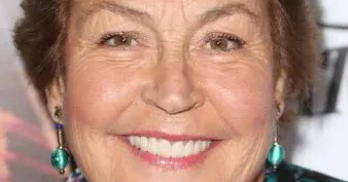 Helen Muir Net Worth