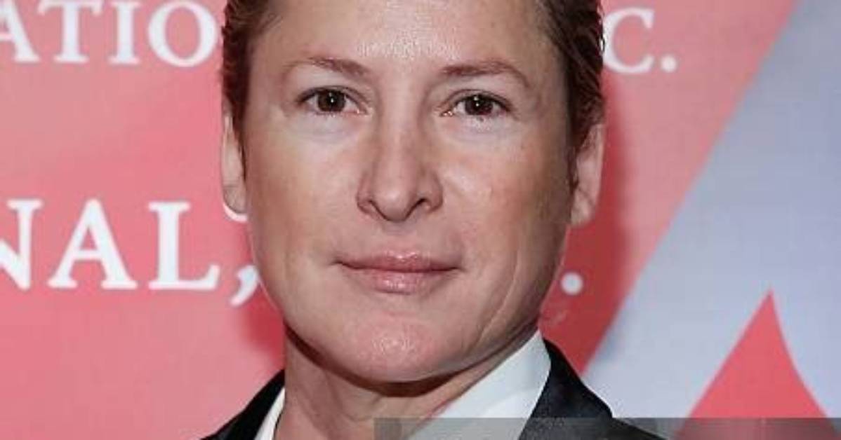 Holly Martin Riddle Net Worth