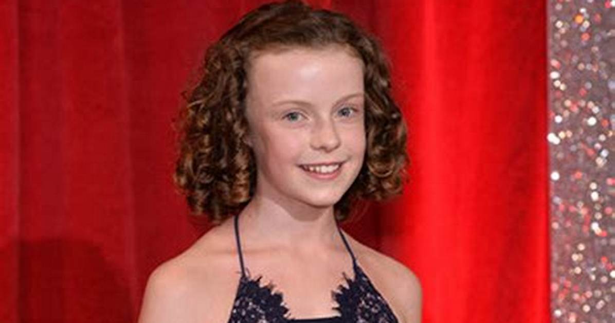 Honor Kneafsey Net Worth