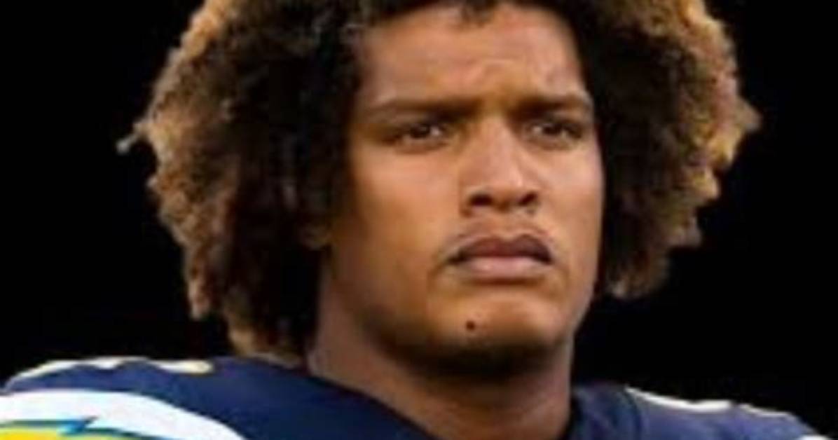 Isaac Hern%C3%A1Ndez Net Worth 1200. Jpg