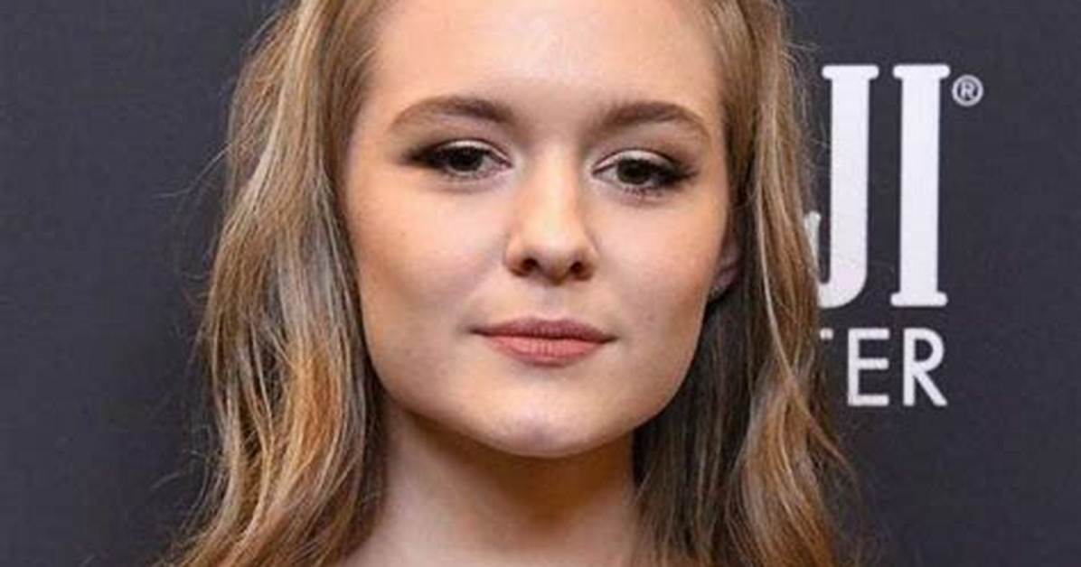 Izabela Vidovic Net Worth