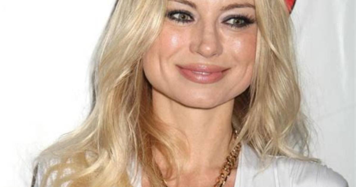 Izabella St. James Net Worth