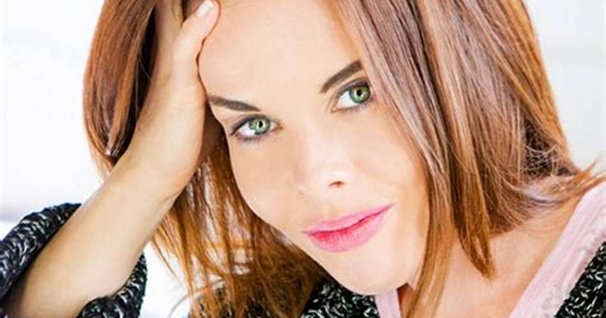 Julia Chantrey Net Worth