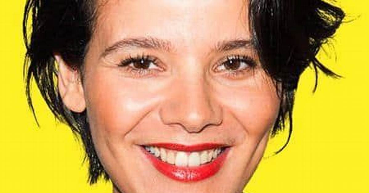 Kahina Carina Net Worth