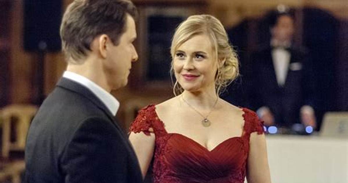Kristin Booth Net Worth