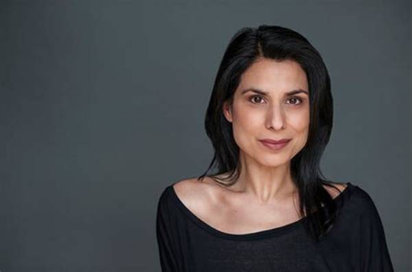 Laara Sadiq Net Worth