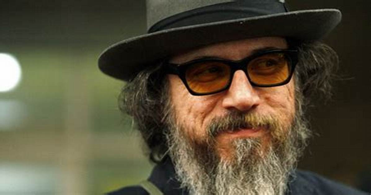 Larry Charles Net Worth