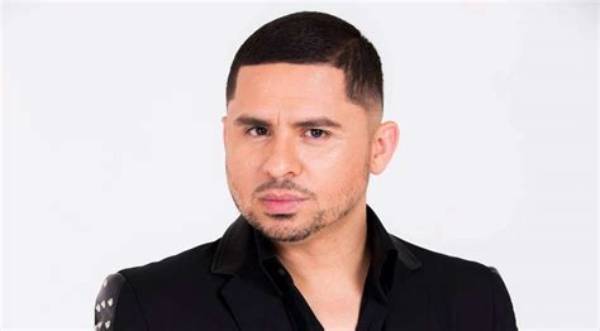 Larry Hernandez Net Worth