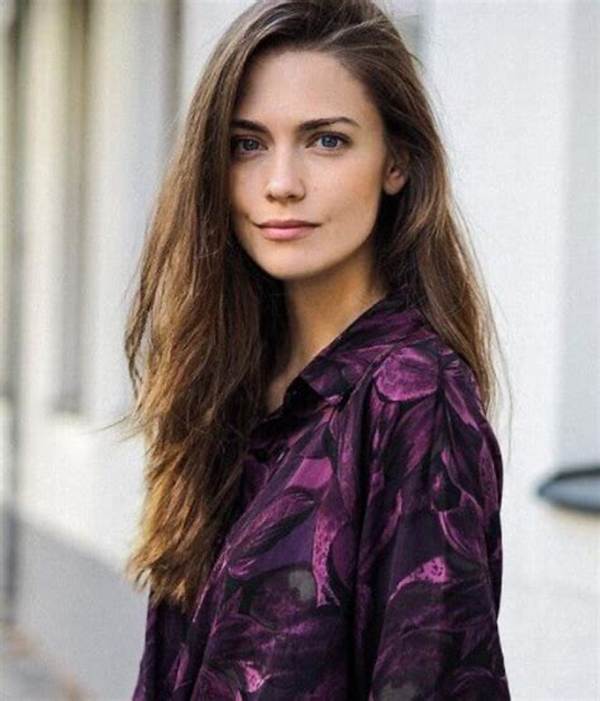 Laura Berlin Net Worth