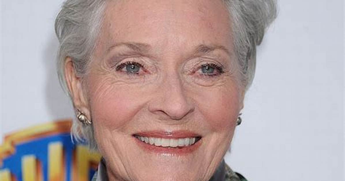 Lee Meriwether Net Worth