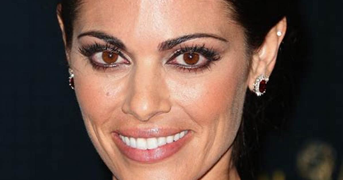Lindsay Hartley Net Worth