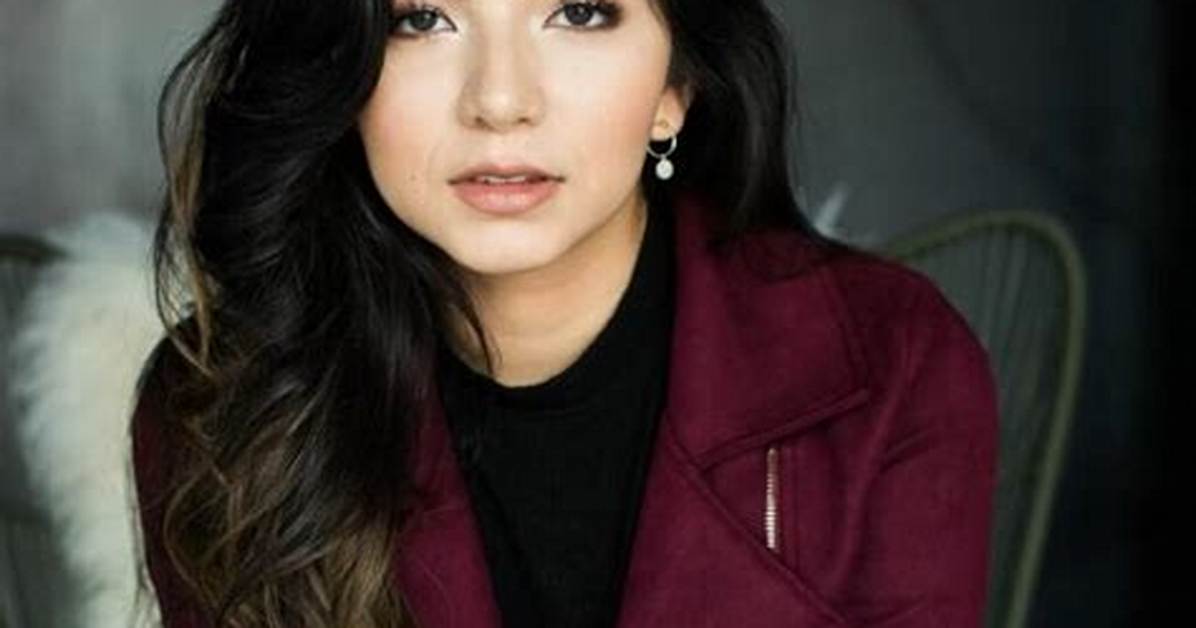Lindsay Navarro Net Worth