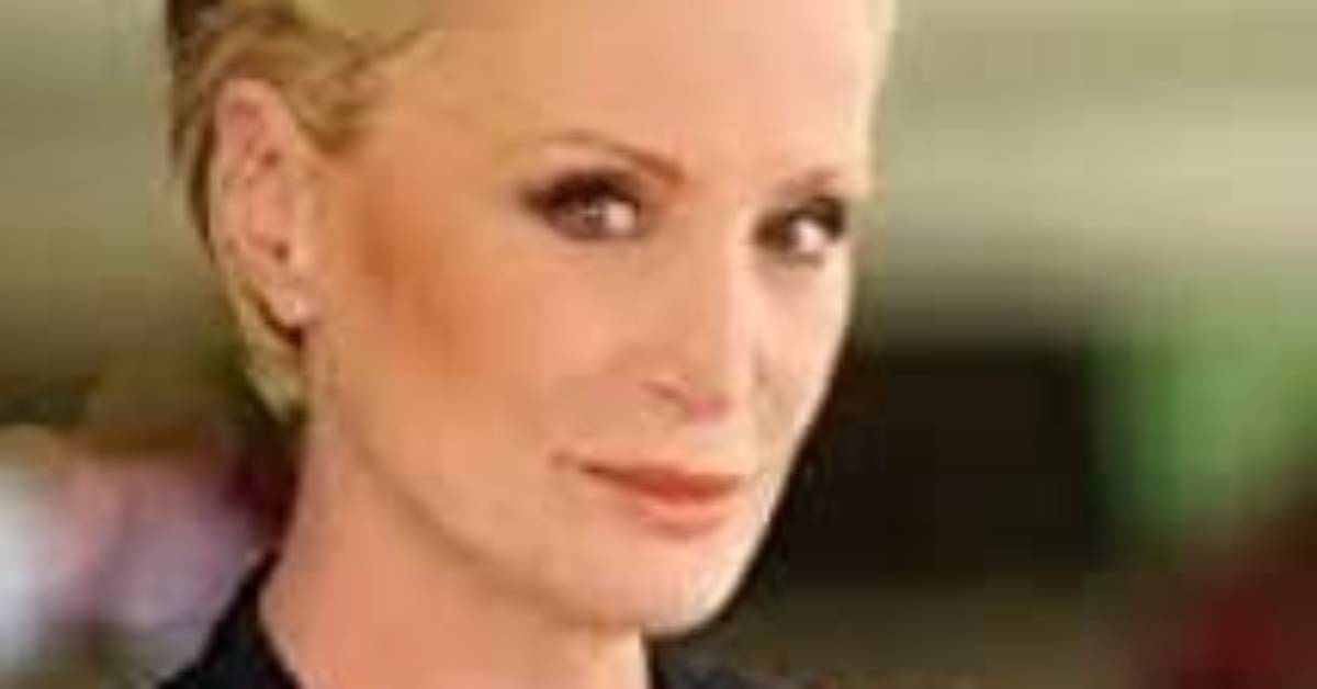 Lisa Hart Carroll Net Worth