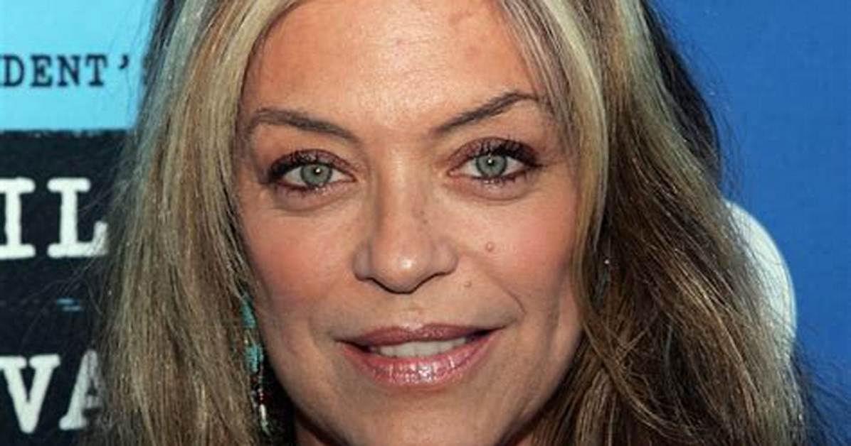 Lydia Cornell Net Worth