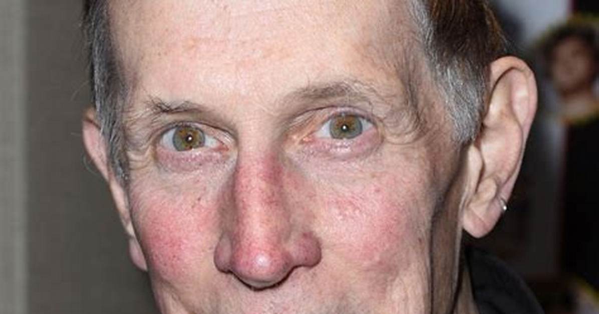 Mark Metcalf Net Worth