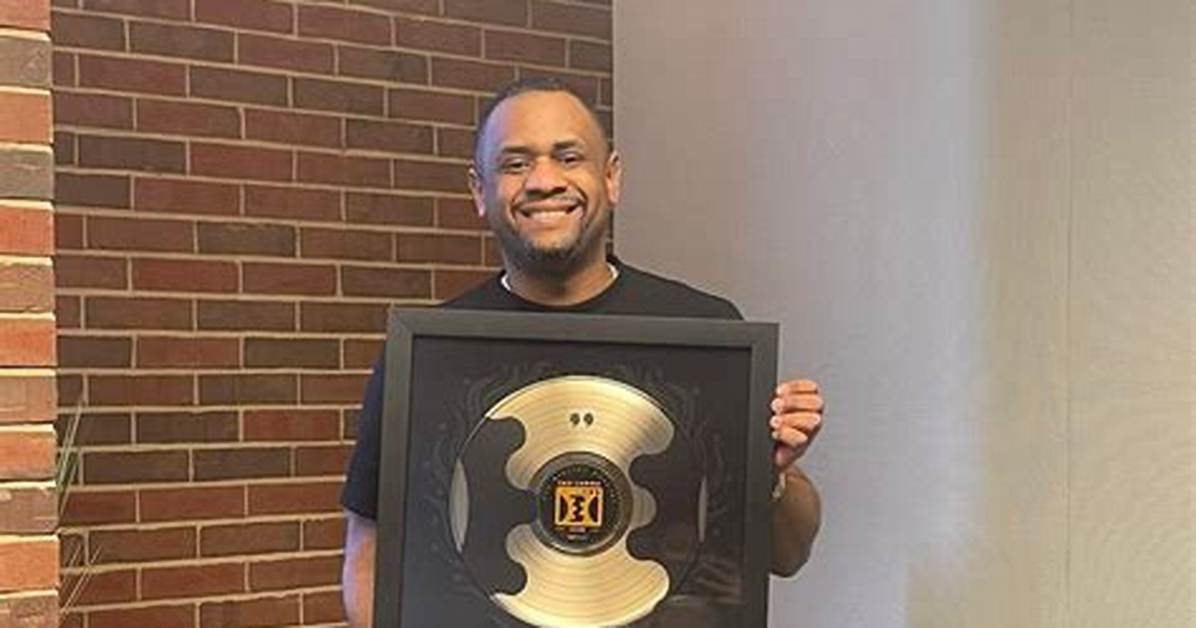 Marvin Mitchell Net Worth