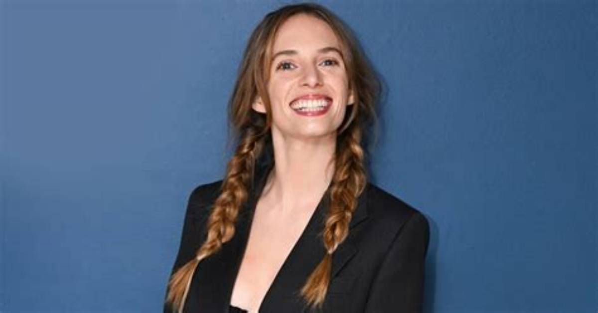 Maya Menglet Net Worth