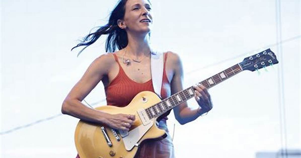 Molly Miller Net Worth