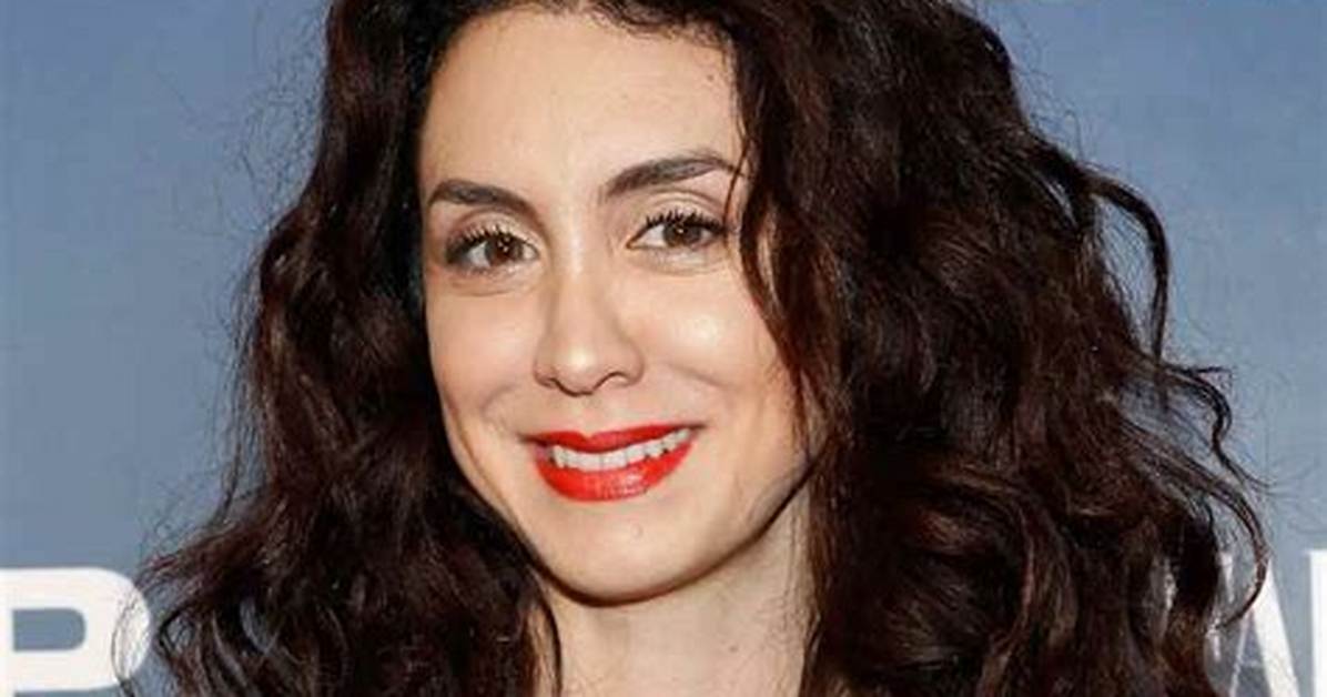 Mozhan Marn%C3%B2 Net Worth 1200. Jpg