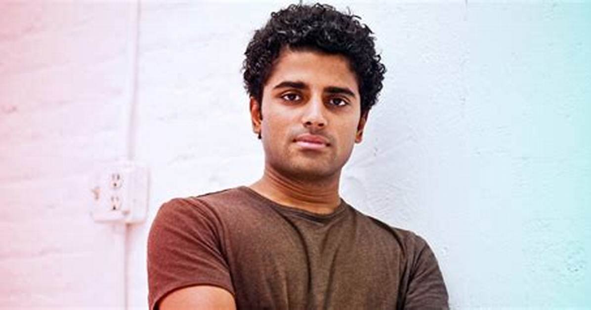Naveen Selvadurai Net Worth