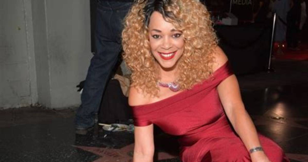 Ola Ray Net Worth